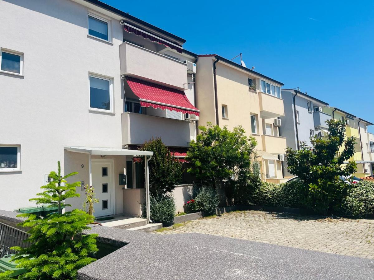 Leona Apartamento PUY Exterior foto